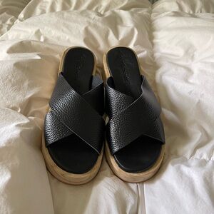 Gentle souls Orion sandals Kenneth Cole